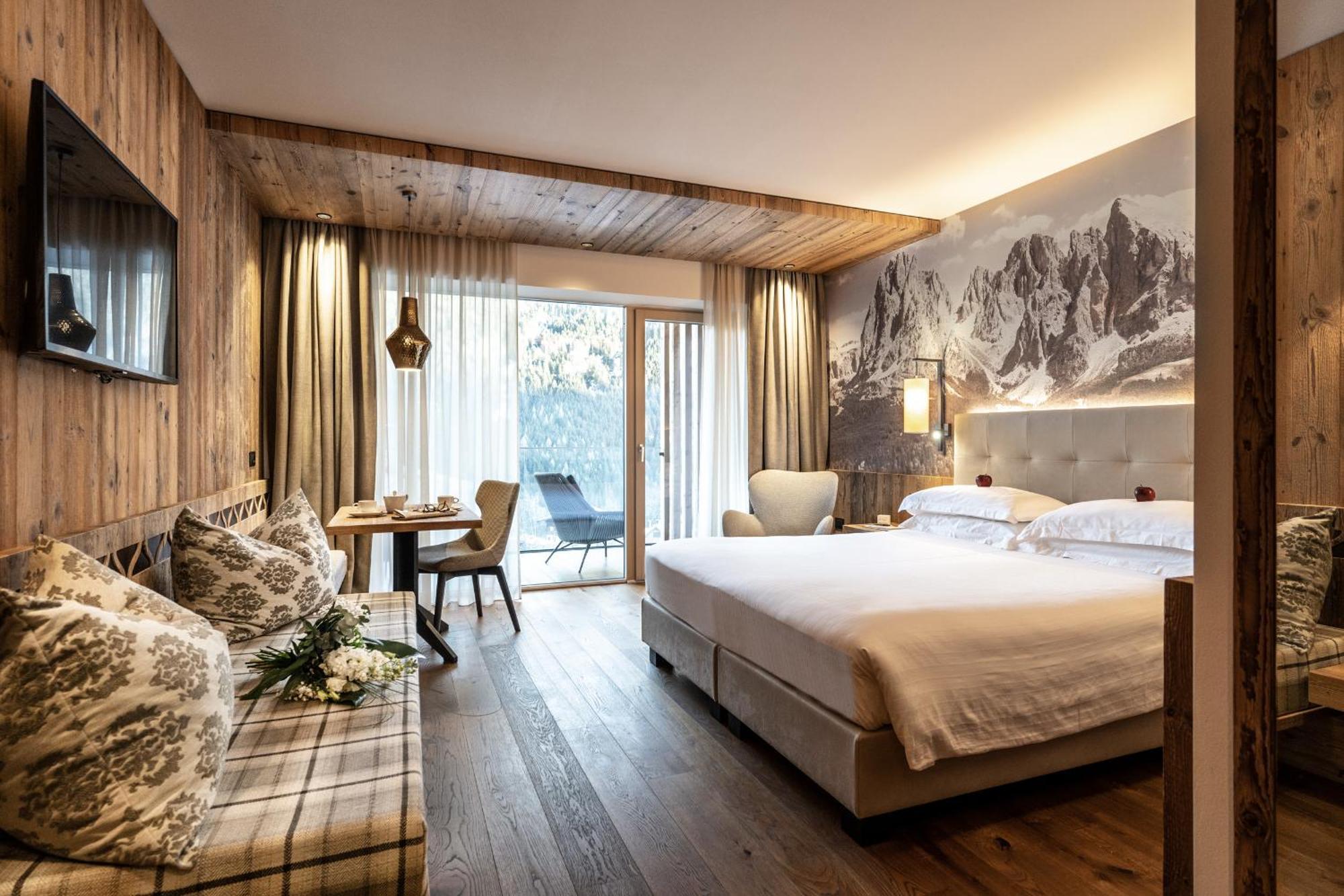Ciampedie Luxury Alpine Spa Hotel 维哥迪法萨 外观 照片