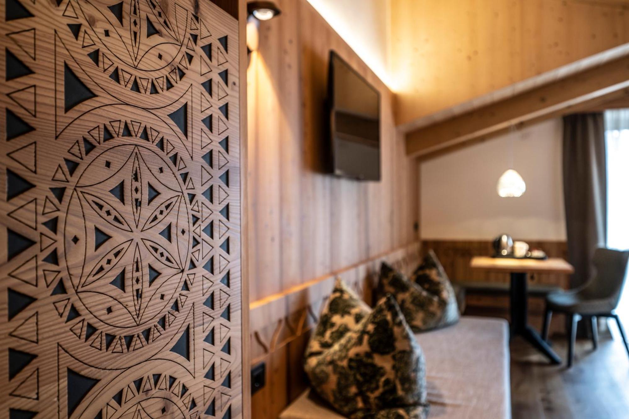 Ciampedie Luxury Alpine Spa Hotel 维哥迪法萨 外观 照片