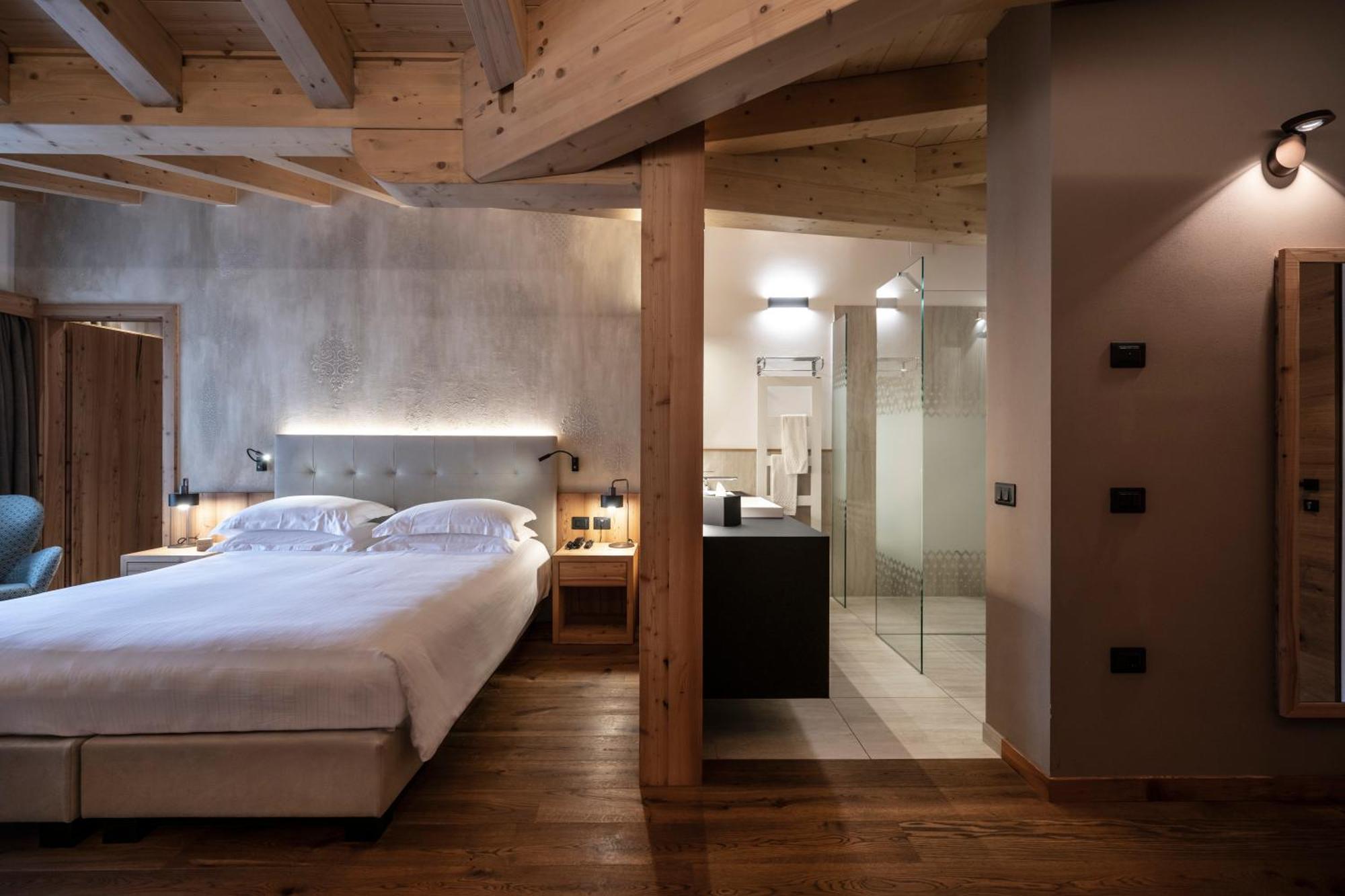 Ciampedie Luxury Alpine Spa Hotel 维哥迪法萨 外观 照片