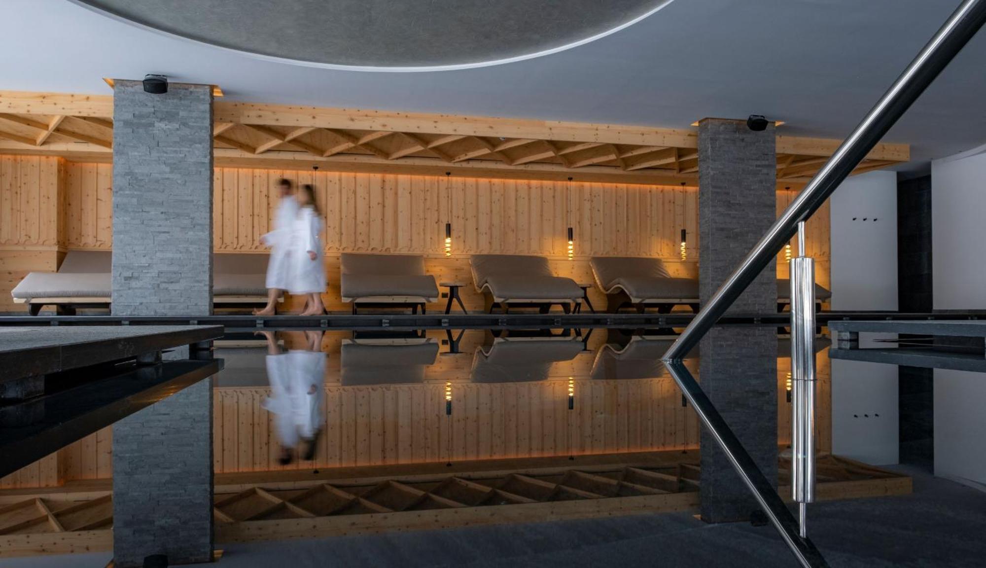Ciampedie Luxury Alpine Spa Hotel 维哥迪法萨 外观 照片